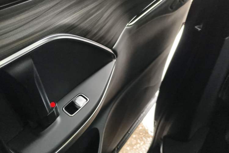 Used FORTHING Xinghai V9 2026 Model, More Enjoyment Series, 200km Luxury Edition Interior 6