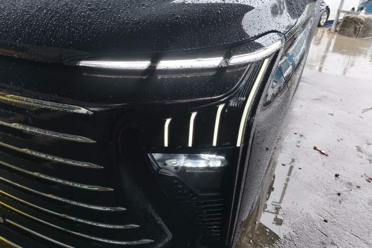 Used FORTHING Xinghai V9 2026 Model, More Enjoyment Series, 200km Luxury Edition Left Front Headlight