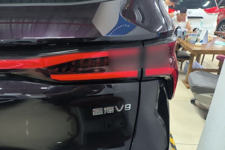 Used FORTHING Xinghai V9 2026 Model, More Enjoyment Series, 200km Comfort Edition Right Rear Taillight