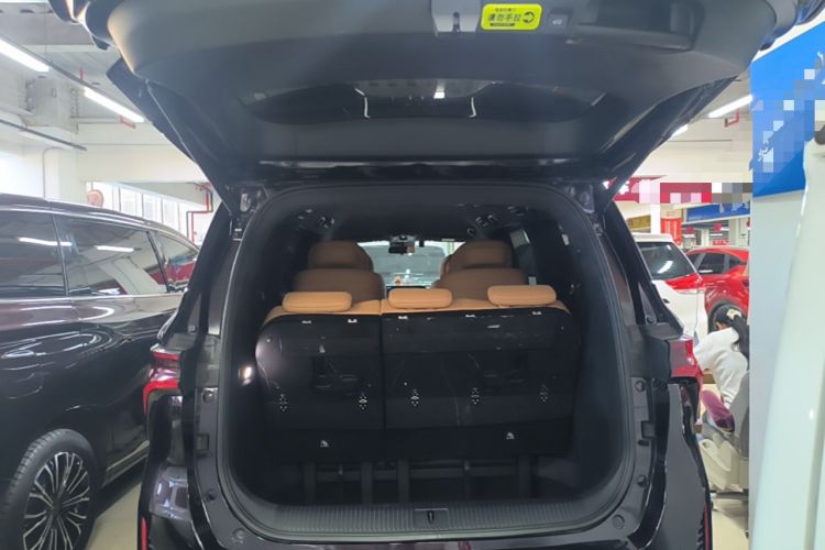 Used FORTHING Xinghai V9 2026 Model, More Enjoyment Series, 200km Comfort Edition Trunk