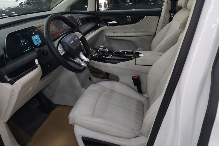 Used FORTHING Xinghai V9 2026 Model, More Enjoyment Series, 200km Comfort Edition Left Front Seat