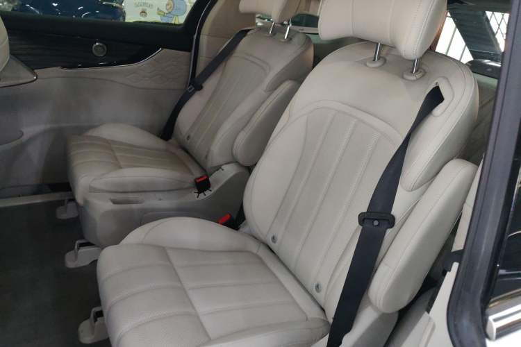 Used FORTHING Xinghai V9 2026 Model, More Enjoyment Series, 200km Comfort Edition Left Rear Seat