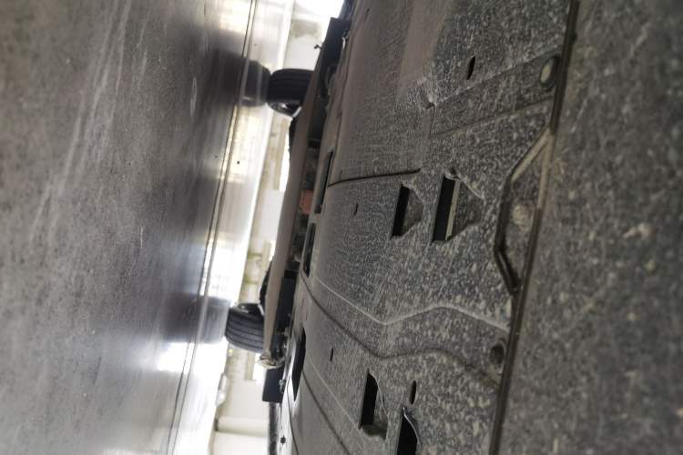 Used FORTHING Xinghai X5 2025 Model, 530 Executive Edition Chassis Front