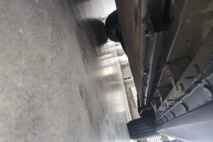 Used FORTHING Xinghai X5 2025 Model, 530 Executive Edition Chassis Front Left