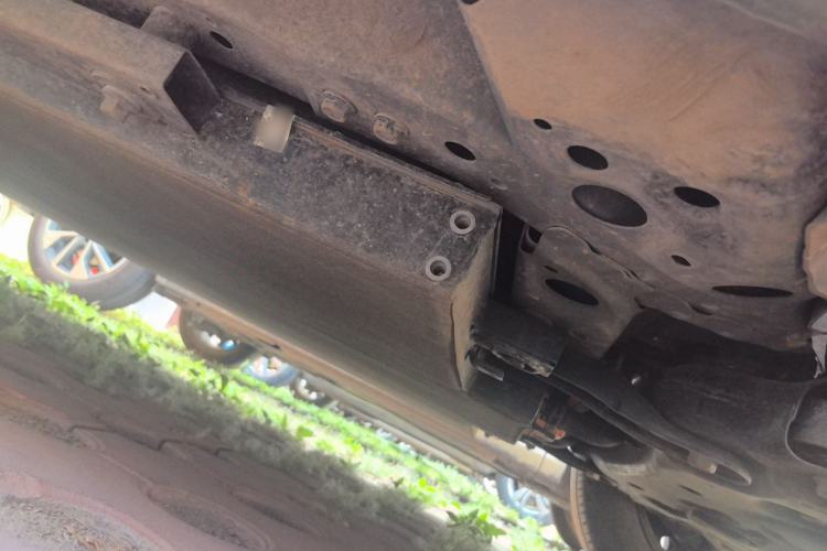 Used FORTHING Xinghai X5 2025 Model, 530 Executive Edition Chassis Front Right