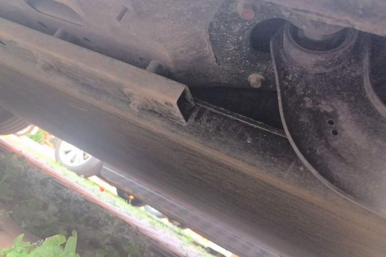Used FORTHING Xinghai X5 2025 Model, 530 Executive Edition Chassis Rear Left