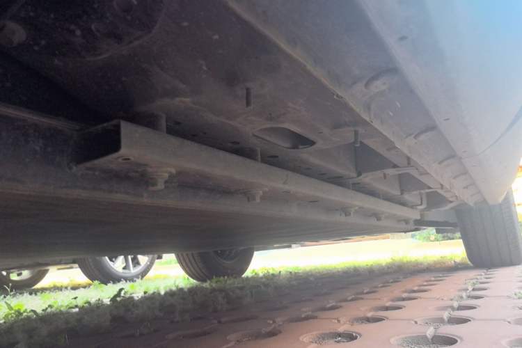 Used FORTHING Xinghai X5 2025 Model, 530 Executive Edition Chassis Rear Right