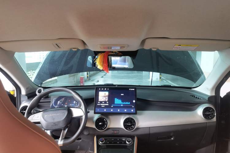 Used FORTHING Xinghai X5 2025 Model, 530 Executive Edition Headliner