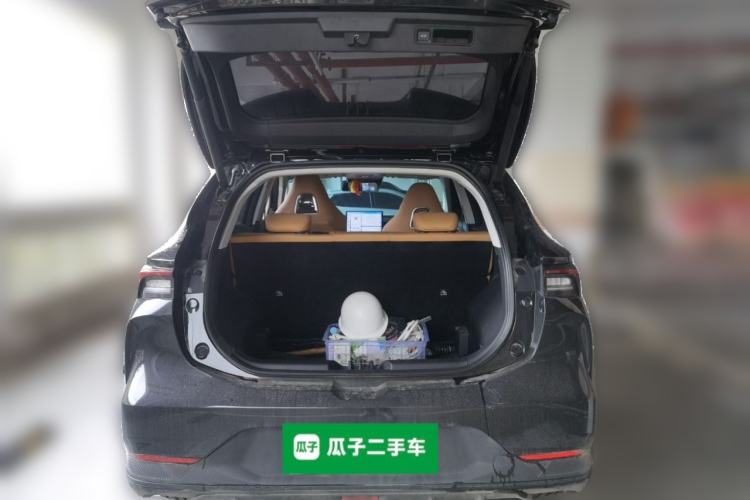 Used FORTHING Xinghai X5 2025 Model, 530 Executive Edition Trunk