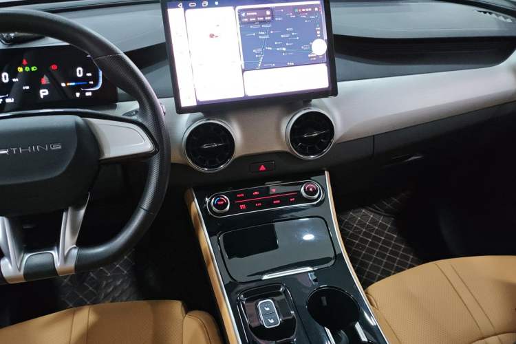 Used FORTHING Xinghai X5 2025 Model, 530 Executive Edition Audio And AC Panel