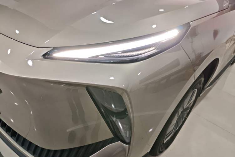 Used FORTHING Xinghai X5 2025 Model, 530 Executive Edition Left Front Headlight