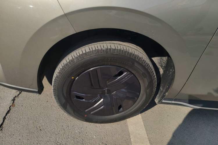 Used FORTHING Xinghai X5 2025 Model, 530 Executive Edition Exterior 7