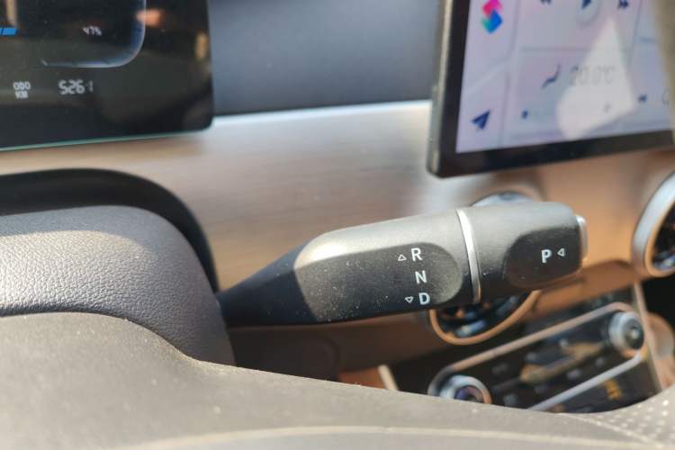 Used FORTHING Xinghai X5 2025 Model, 530 Executive Edition Gear Lever
