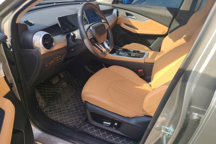 Used FORTHING Xinghai X5 2025 Model, 530 Executive Edition Left Front Seat