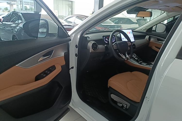 Used FORTHING Xinghai X5 2025 Model, 530 Executive Edition Driver Seat