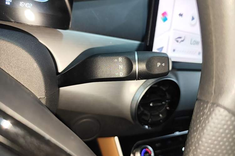 Used FORTHING Xinghai X5 2025 Model, 530 Executive Edition Gear Lever