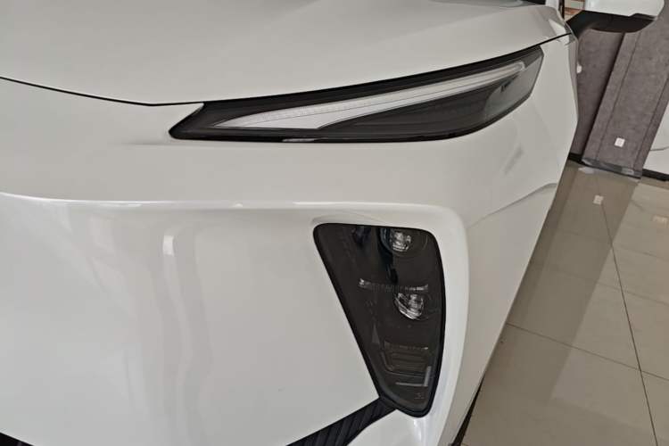 Used FORTHING Xinghai X5 2025 Model, 530 Executive Edition Left Front Headlight