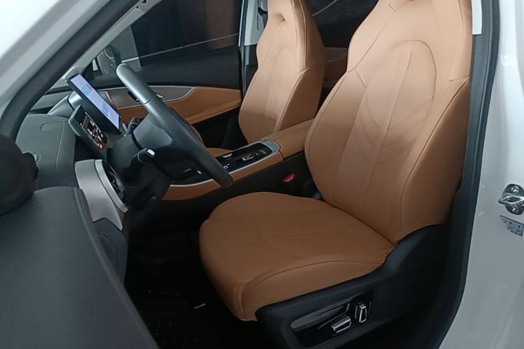 Used FORTHING Xinghai X5 2025 Model, 530 Executive Edition Left Front Seat