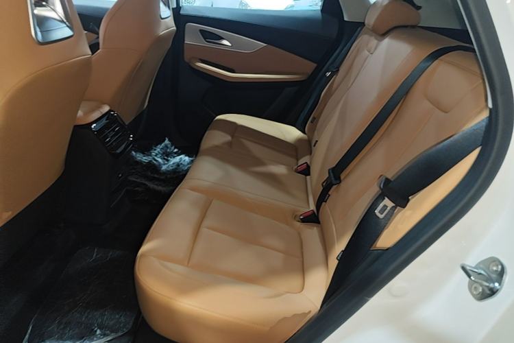 Used FORTHING Xinghai X5 2025 Model, 530 Executive Edition Left Rear Seat