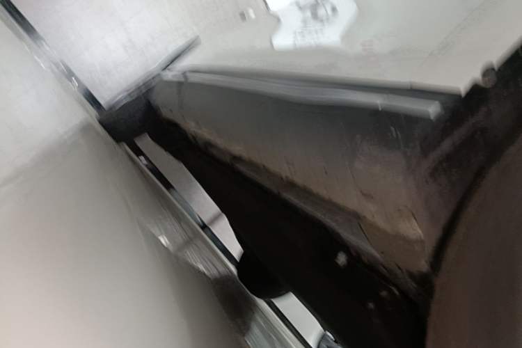 Used FORTHING Xinghai X5 2025 Model, 530 Executive Edition Right Side Sill