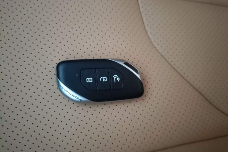 Used FORTHING Xinghai X5 2025 Model, 530 Executive Edition Vehicle Key