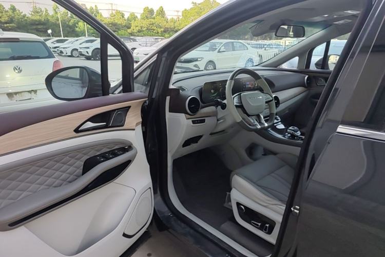 Used FORTHING Yacht 2022 1.5T DCT Chasing Wind Edition Driver Seat