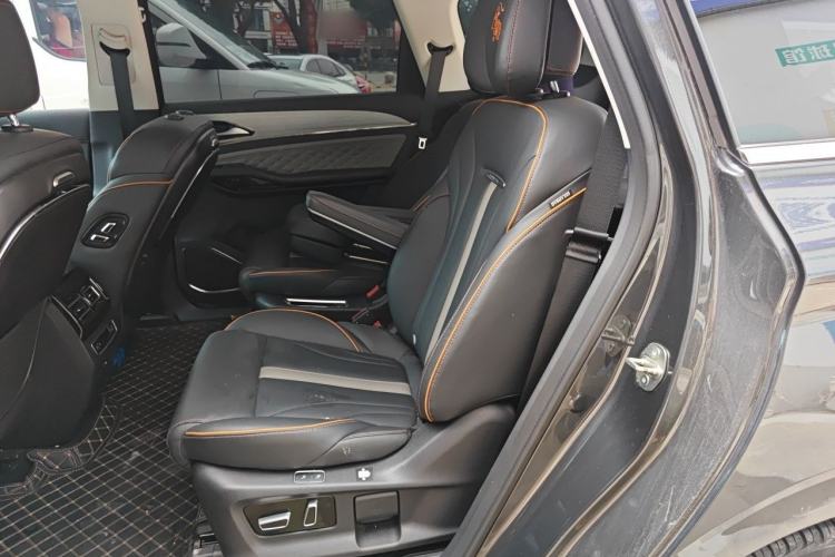 Used FORTHING Yacht 2022 1.5T DCT Chasing-the-Waves Edition Left Rear Seat