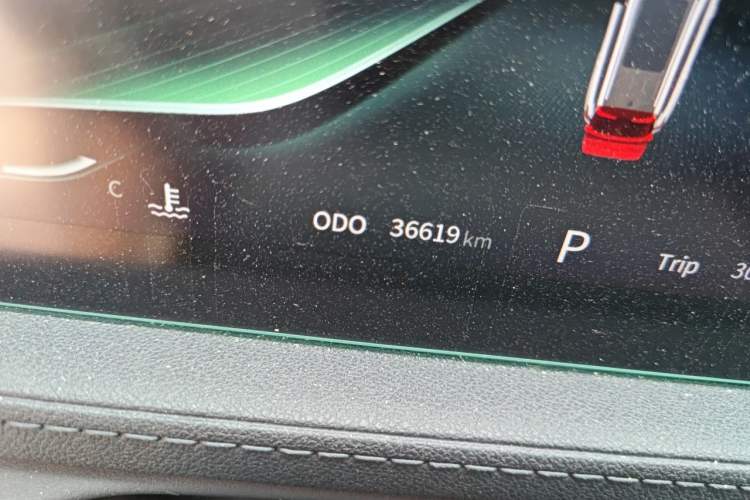 Used FORTHING Yacht 2022 1.5T DCT Chasing-the-Waves Edition Odometer Close Up