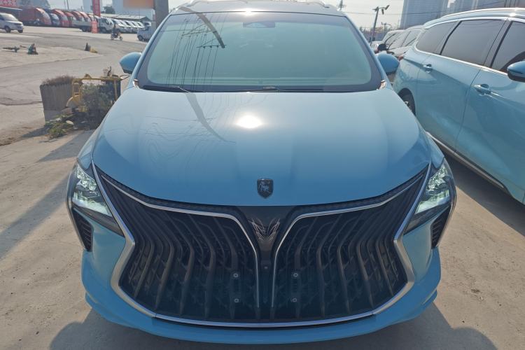 Used FORTHING Yacht 2022 1.5T DCT Chasing-the-Waves Edition Exterior 1