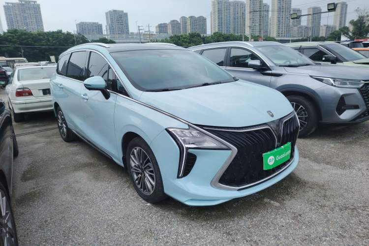 Used FORTHING Yacht 2022 1.5T DCT Chasing-the-Waves Edition Exterior 2