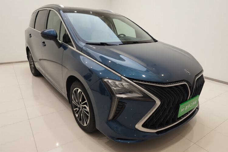 Used FORTHING Yacht 2022 1.5T DCT Chasing Wind Edition Exterior 2