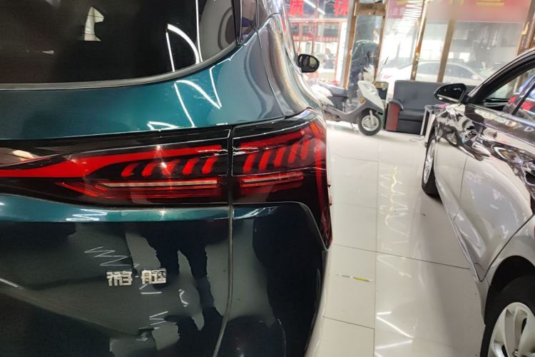 Used FORTHING Yacht 2022 1.5T DCT Chasing-the-Waves Edition Exterior 3