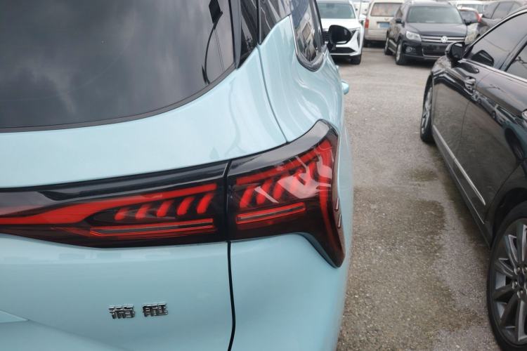 Used FORTHING Yacht 2022 1.5T DCT Chasing-the-Waves Edition Exterior 4