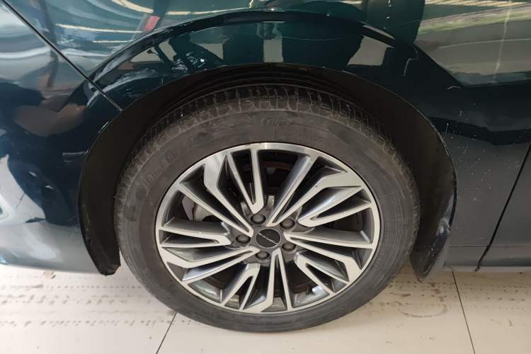 Used FORTHING Yacht 2022 1.5T DCT Chasing-the-Waves Edition Exterior 4