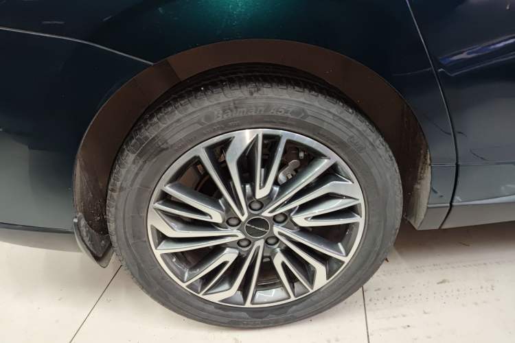 Used FORTHING Yacht 2022 1.5T DCT Chasing-the-Waves Edition Exterior 5