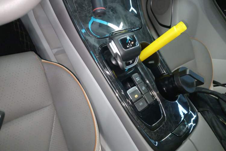 Used FORTHING Yacht 2022 1.5T DCT Chasing Wind Edition Gear Lever