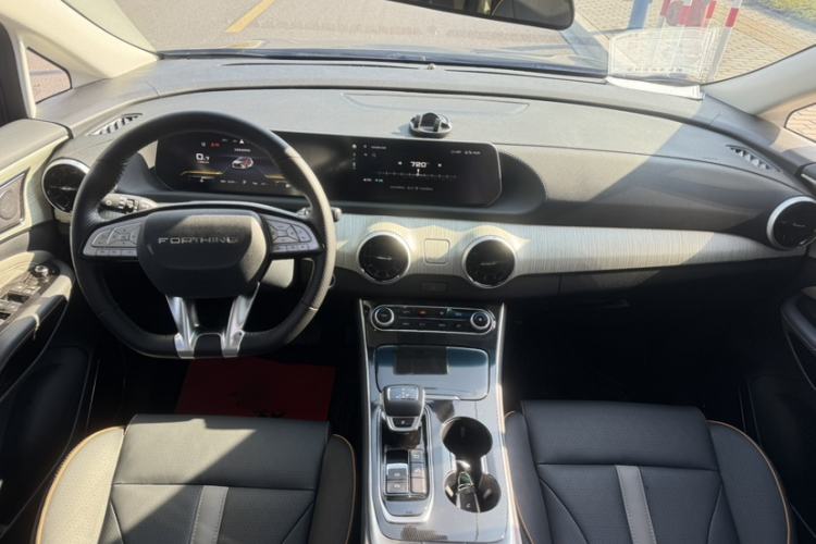 Used FORTHING Yacht 2022 1.5T DCT Chasing-the-Waves Edition Interior 1