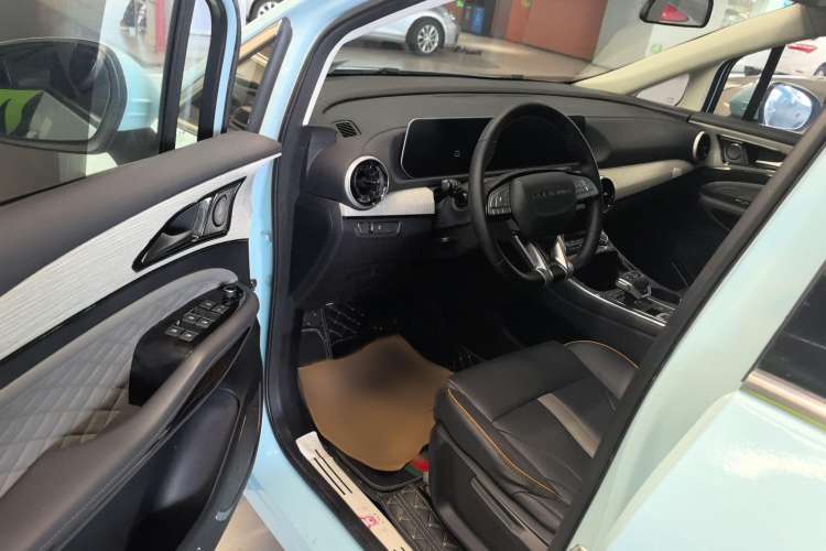 Used FORTHING Yacht 2022 1.5T DCT Yangfan Edition Interior 2