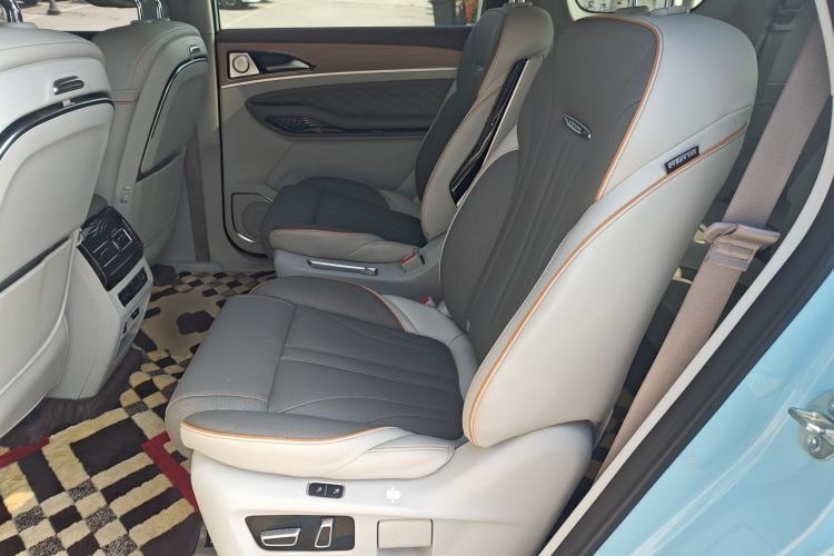 Used FORTHING Yacht 2022 1.5T DCT Chasing-the-Waves Edition Interior 4