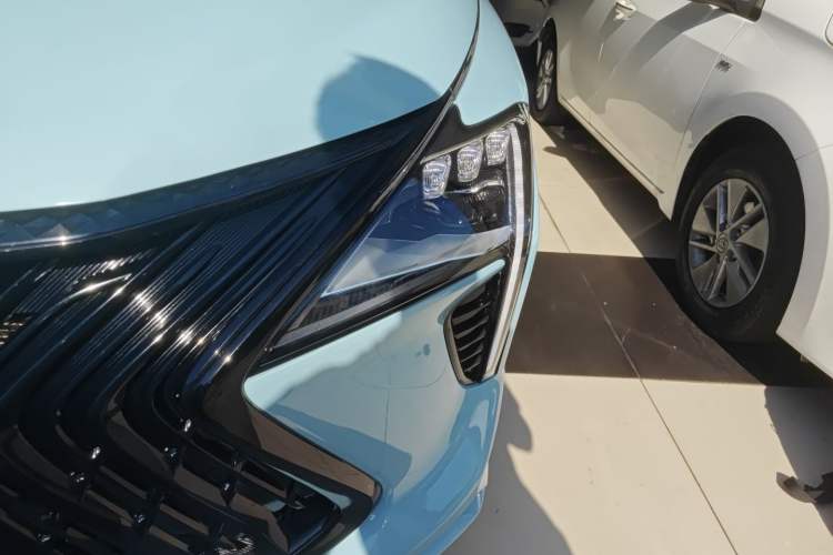 Used FORTHING Yacht 2022 1.5T DCT Chasing-the-Waves Edition Left Front Headlight