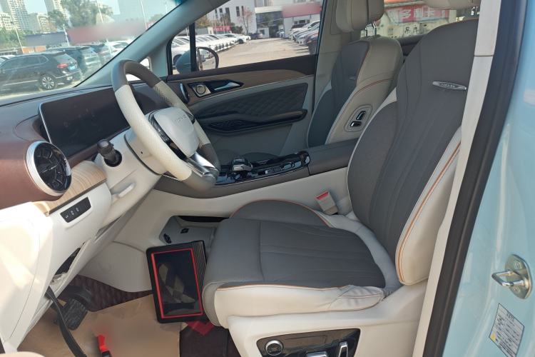 Used FORTHING Yacht 2022 1.5T DCT Chasing-the-Waves Edition Left Front Seat