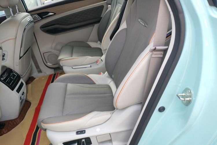 Used FORTHING Yacht 2022 1.5T DCT Chasing-the-Waves Edition Left Rear Seat