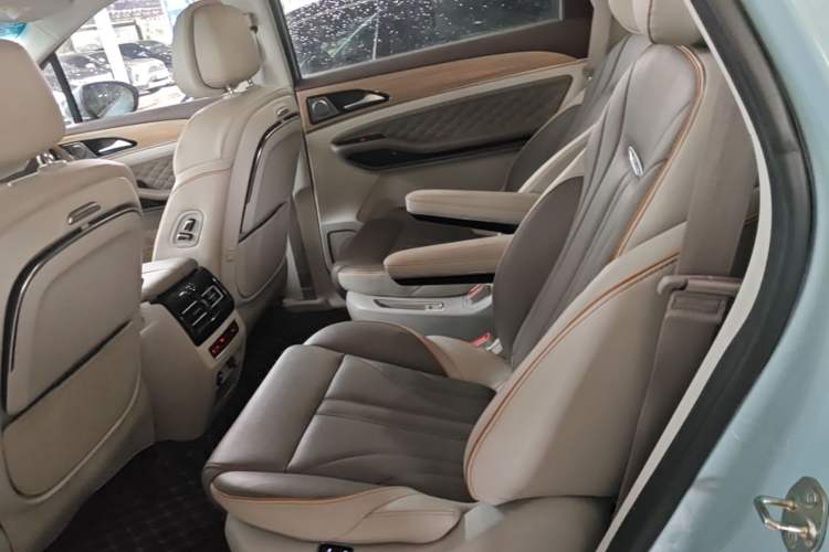 Used FORTHING Yacht 2022 1.5T DCT Chasing-the-Waves Edition Left Rear Seat