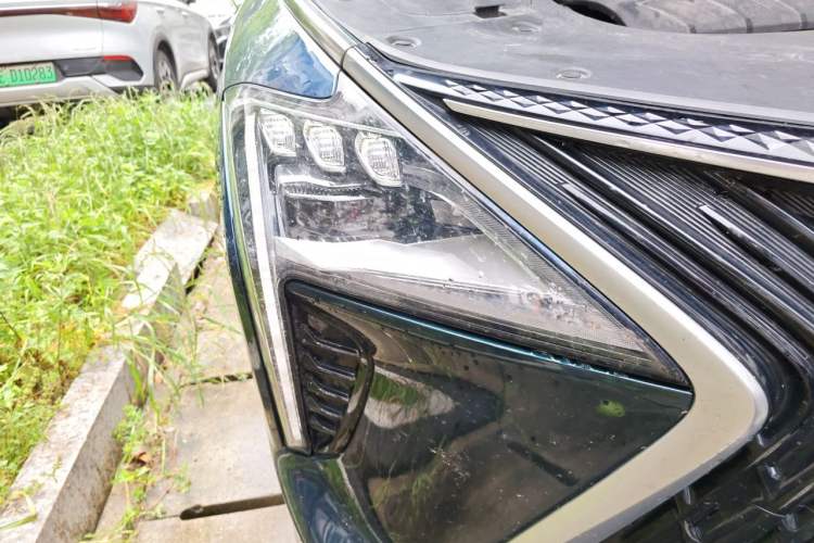 Used FORTHING Yacht 2022 1.5T DCT Chasing-the-Waves Edition Right Front Headlight