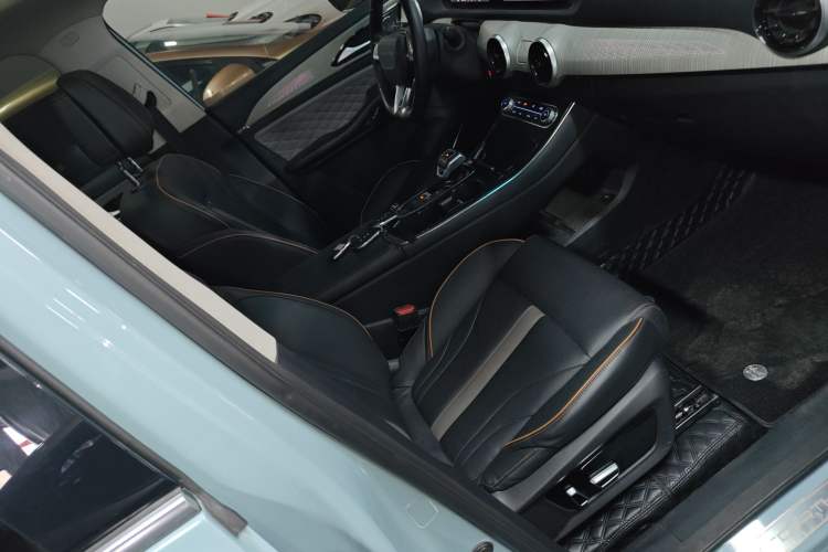Used FORTHING Yacht 2022 1.5T DCT Chasing-the-Waves Edition Right Front Seat