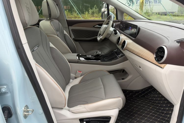 Used FORTHING Yacht 2022 1.5T DCT Chasing-the-Waves Edition Right Front Seat