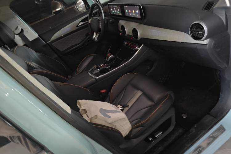 Used FORTHING Yacht 2022 1.5T DCT Chasing-the-Waves Edition Right Front Seat