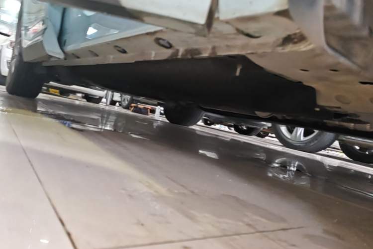 Used FORTHING Yacht 2022 1.5T DCT Chasing-the-Waves Edition Right Side Sill