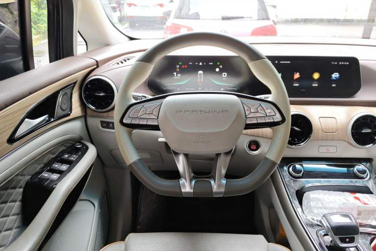 Used FORTHING Yacht 2022 1.5T DCT Chasing-the-Waves Edition Steering Wheel