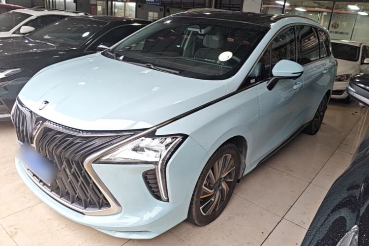 Used FORTHING Yacht 2022 1.5T DCT Chasing-the-Waves Edition Guazi used car, China used car export, Used car for sale, Used FORTHING cars, Cheapest cars for sale